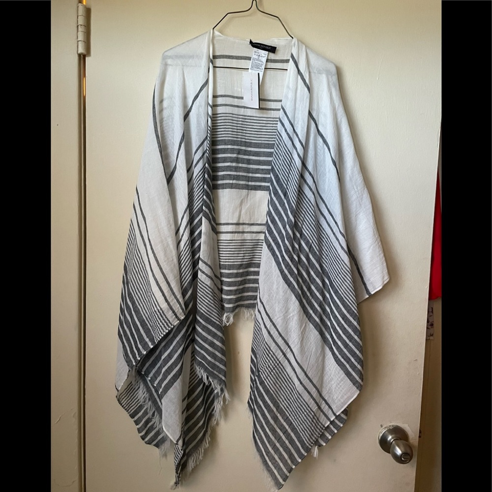 Banana Republic wrap